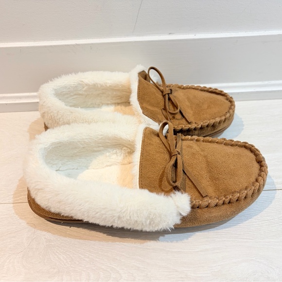 Ardene Tan Moccasins with Cream Lining - Picture 2 of 5